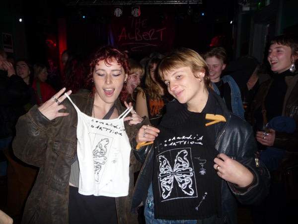 fan photo